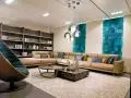 4MARIANI – sofa i stolik NIKY, fotel PLANET, regał GRID, PENTA – lampa wisząca GLO