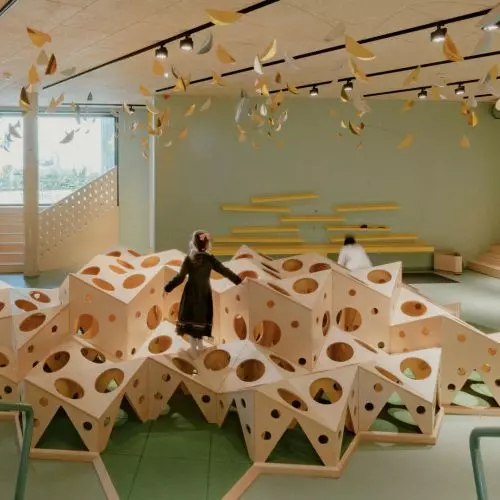 Laboratory of children's experiments - the playground as an (un)safe Archipelago