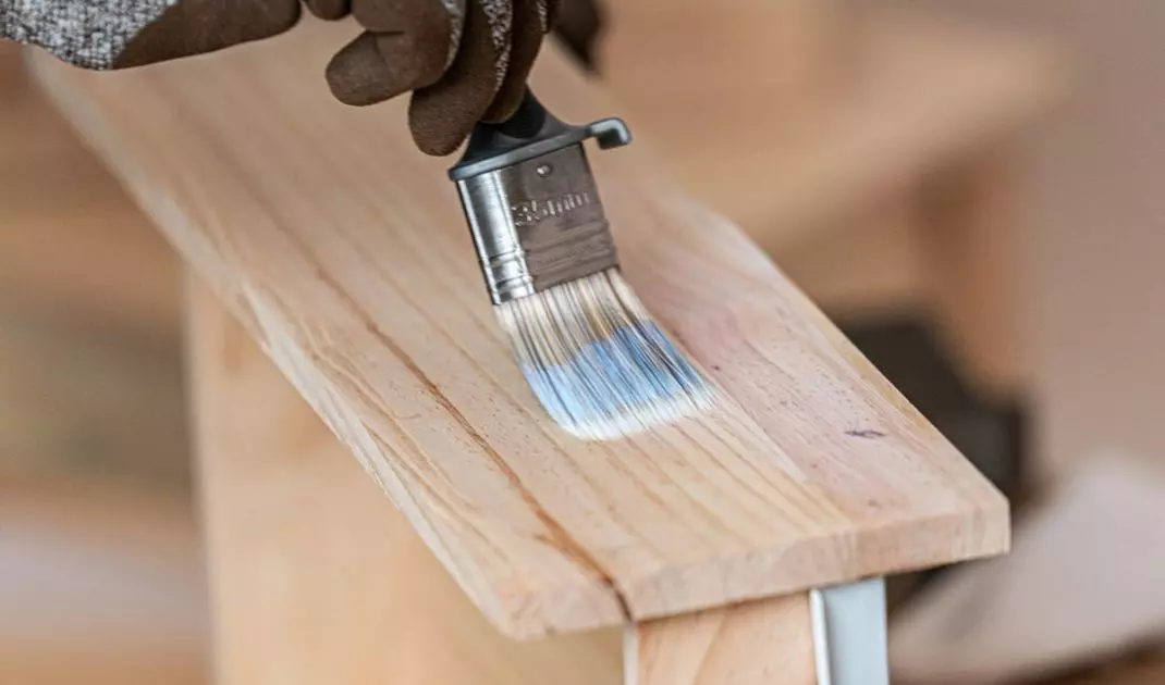 Varnishing of wooden furniture