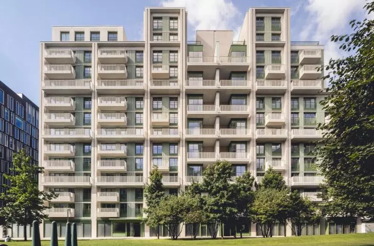 Nowa odsłona King's Cross: budynek mieszkalny w sercu Londynu od Allies and Morrison