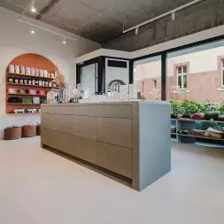 Ant Mikrocement, Umilaj Concept Poznań, System Resistone® EX Ground Musgo