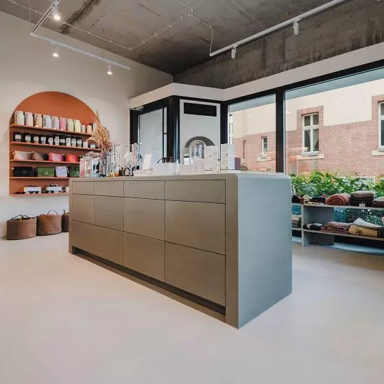 Ant Mikrocement, Umilaj Concept Poznań, System Resistone® EX Ground Musgo