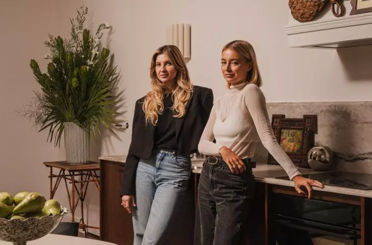 Jak mieszka Natalia Kusiak? Odwiedzamy eklektyczne wnętrze podcasterki