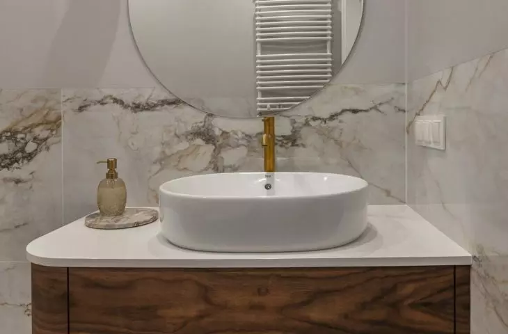 3 sposoby na łazienkę. Inspirujące aranżacje od studia Decoroom