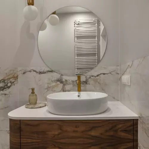 3 sposoby na łazienkę. Inspirujące aranżacje od studia Decoroom