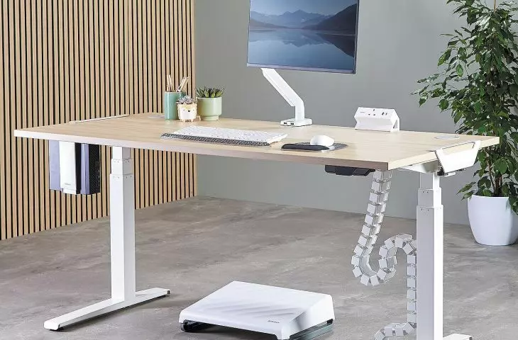 Fellowes: Kompleksowe wyposażenie biur dla architektów i projektantów