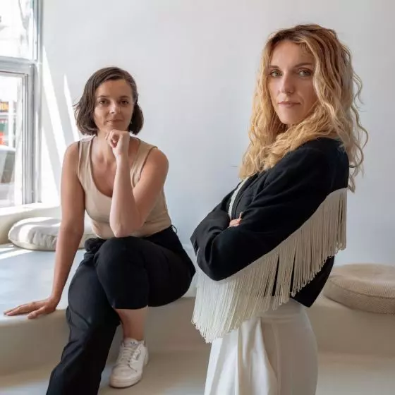Karolina Augustyn i Monika Cieplak z pracowni Ładny Kwadrat