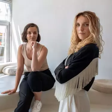 Karolina Augustyn i Monika Cieplak z pracowni Ładny Kwadrat