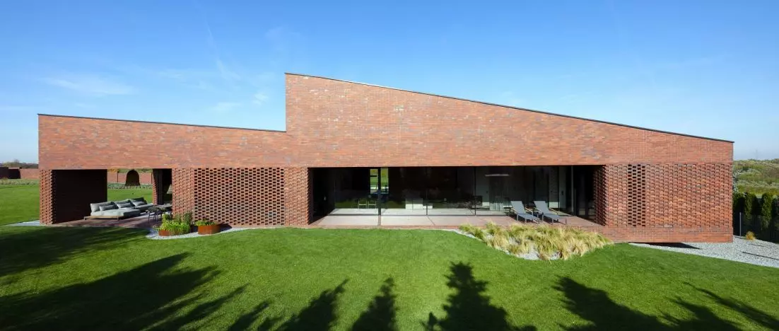 Industrial house in Mikolow - a brick masterpiece