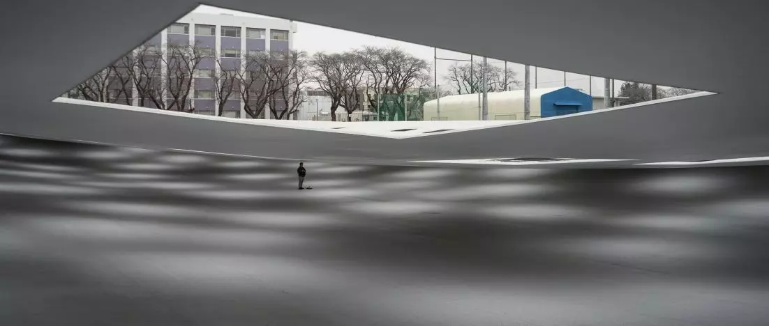 The Great Wave in Kanagawa. An experimental meeting space
