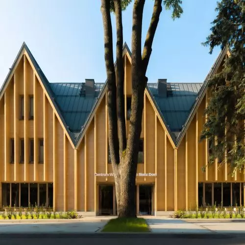 Architektura górska, nie-góralska – Centrum Wsparcia Rodzin „Nasz Dom” w Zakopanem