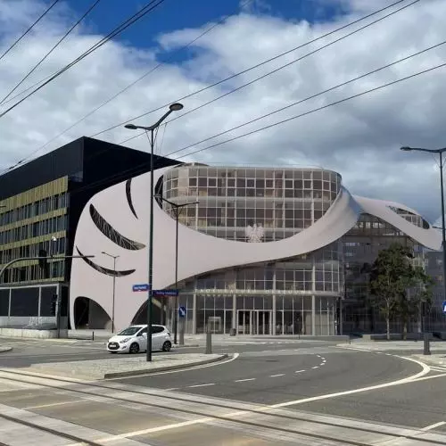 Nowoczesność i symbolizm w samym centrum Łodzi w projekcie Piotra Pawłowskiego z Politechniki Łódzkiej