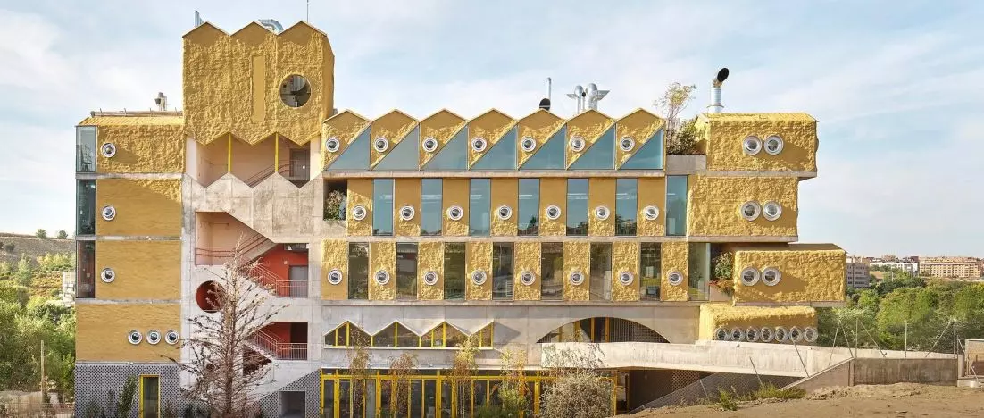 Reggio School in Madrid - architecture that supports education, ecology and community