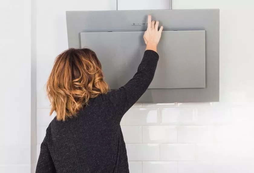 Stylowy i funkcjonalny okap kuchenny – kluczowy element nowoczesnej kuchni, który dba o świeże powietrze i elegancki design wnętrza