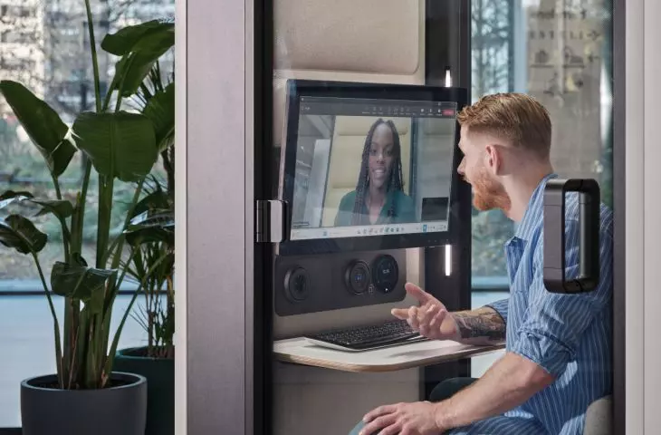 Two new acoustic booths from the hushFree line for individual work