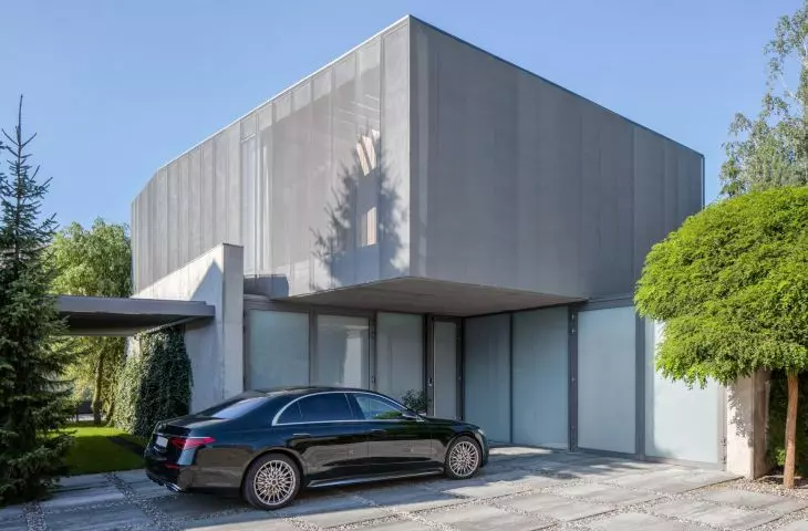 Dom z Boxem projektu 77 Studio architektury