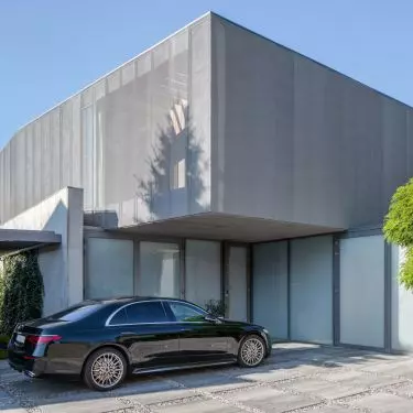 Dom z Boxem projektu 77 Studio architektury