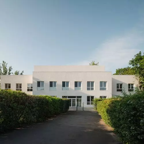 Żłobek nr 31 w Warszawie – powrót modernistycznego ducha w cieniu Pekinu
