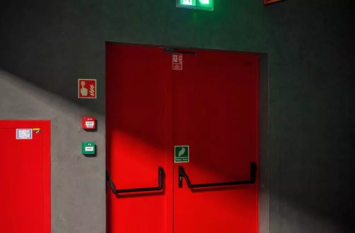 AN OBLIGATION TO REMEMBER. Cyclicity of emergency lighting inspections