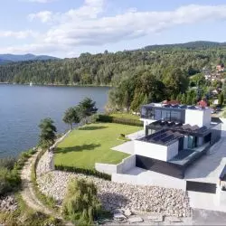 RE: Lakeside house