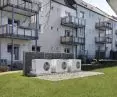 Kaskada powietrznych pomp ciepła HPA-O 13 Premium dla wspólnot, osiedli