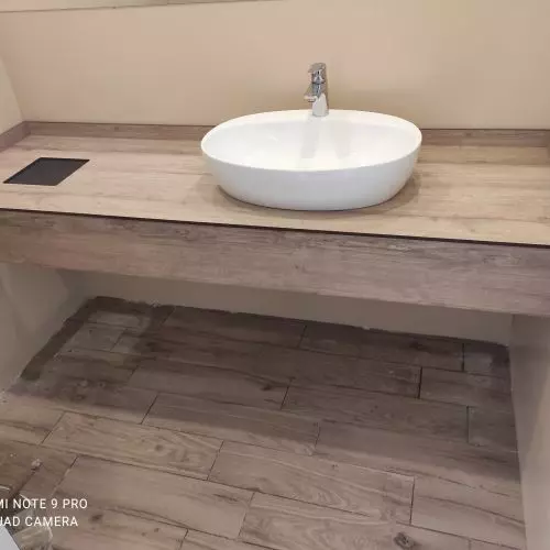 Zabudowy sanitarne na miarę Twojego projektu. Poznaj możliwości Sanipolu!