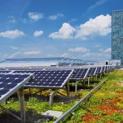 Dach biosolarny w Monachium