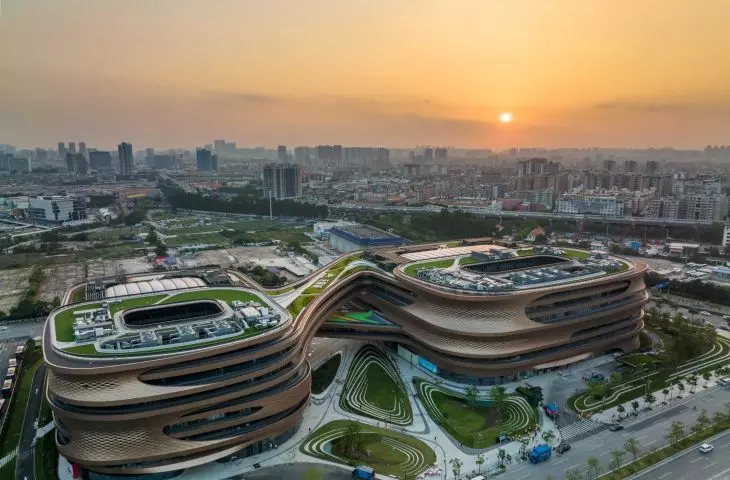 Chiński odpowiednik Apple Park? Infinitus Plaza to high-tech zen z widokiem na przyszłość