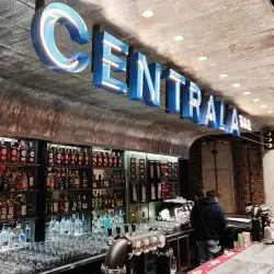 Food Hall w Elektrowni Powiśle