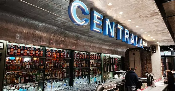 Food Hall w Elektrowni Powiśle