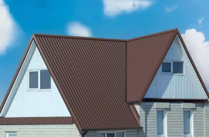 Z hali do domu – blacha trapezowa w architekturze XXI wieku