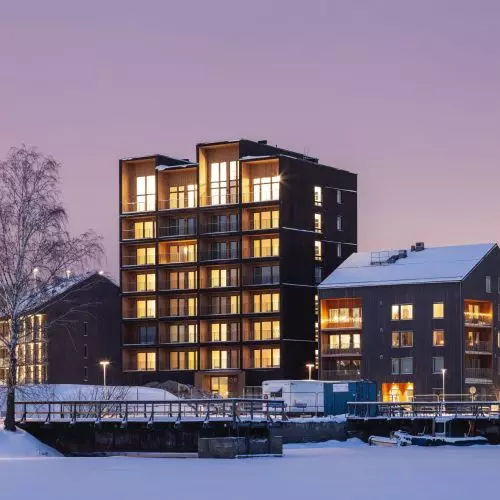 Budynek Kajstaden w Västerås – kamień milowy w historii szwedzkiego budownictwa drewnianego