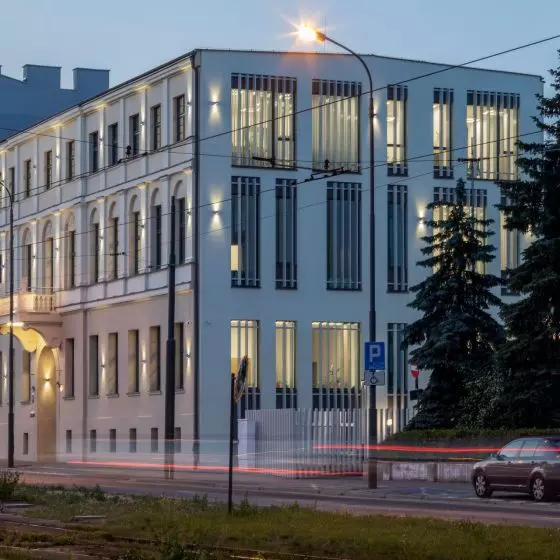 Budynek Izby Administracji Skarbowej w Łodzi po przebudowie