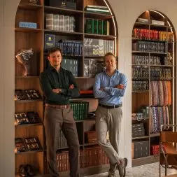 architekci w salonie krawieckim Dąbrowski & Góral w Poznaniu