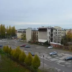 Parking przy ulicy Karmelickiej w Krakowie