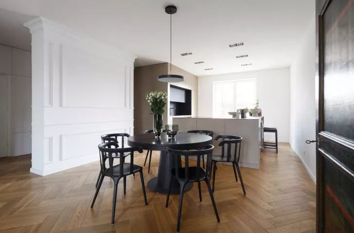 Międzywojenny szyk w katowickim apartamencie projektu AMOK