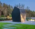 Origami House powstał w przydomowym ogródku