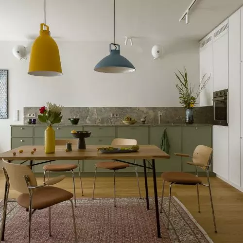 This is what minimalism can look like! POCO Design shows an apartment full of life and pop art expression