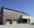 Shingle and concrete villa