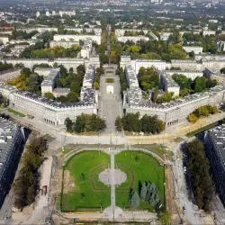 spacer architektoniczny „Niezrealizowane projekty w Nowej Hucie”