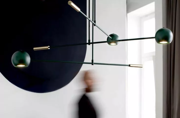 Lampy „poza czasem”. Kolekcja wyjątkowych lamp Ultralight