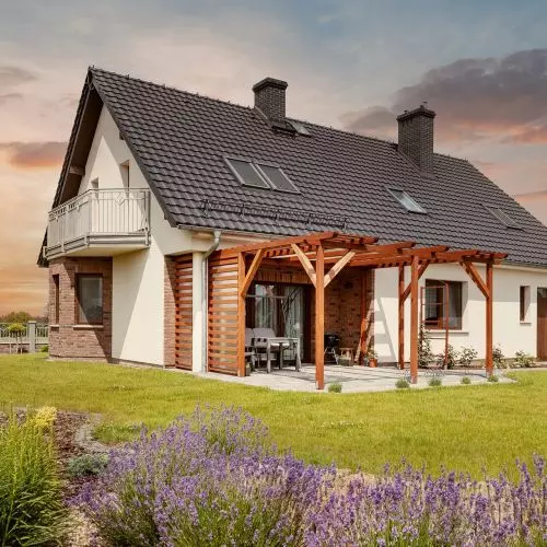 Ceramic tileTopas - semi-flat elegance on the roof