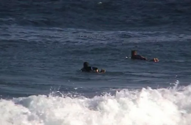 Beat Streuli, Surferzy z Tamaramy 01-24-01, 2007, video, 60 min, Kolekcja MOCAK-u