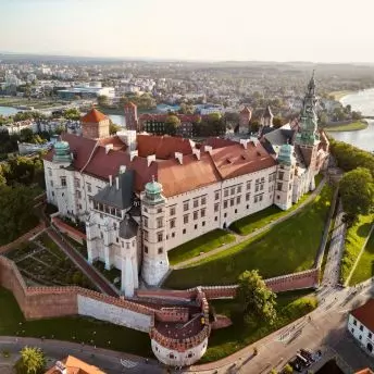 ZWCAD i Zamek Królewski na Wawelu — jak nowoczesne narzędzia CAD wspierają ochronę dziedzictwa architektonicznego