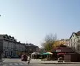 Budowa apartamentowca na Rynku Dębnickim wstrzymana