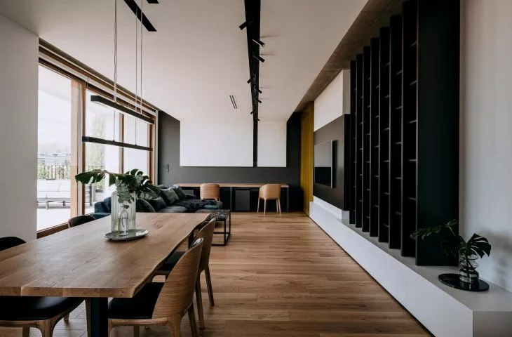 Minimalistyczny apartament projektu Lys Studio