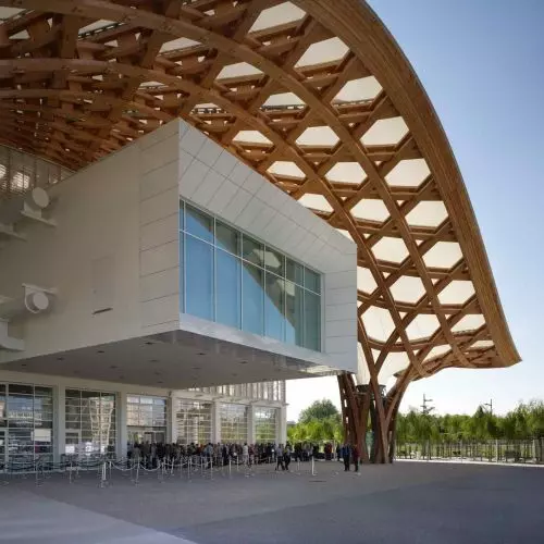 Muzeum jak chiński kapelusz? Centre Pompidou w Metz, który otworzył sztukę na miasto