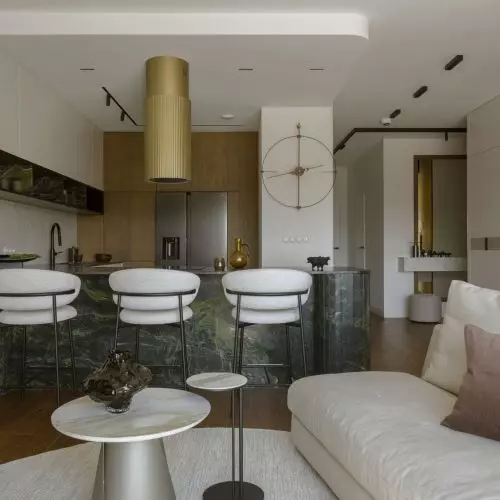 Wnętrze, które hipnotyzuje: 138 m² quiet luxury na Kabatach od Artewizjon