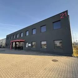 Siedziba firmy znajduje się w Gliwicach przy ulicy Leona Wyczółkowskiego 21
