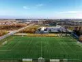 Boisko w Bukowcu ze sztuczną trawą sportową dostarczoną przez Epufloor i trzecim certyfikatem FIFA Quality Pro